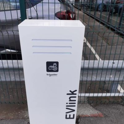 Borne électrique EVlink